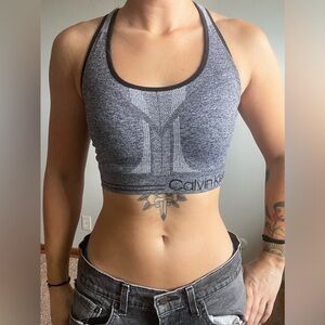 Calvin Klein, Medium Sports Bra